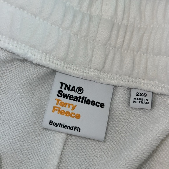 TNA boyfriend Fit Joggers - Picture 9 of 11